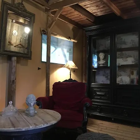 Les Lodges Du Chateau Pres La Rochelle * Saint-Christophe (Charente-Maritime)